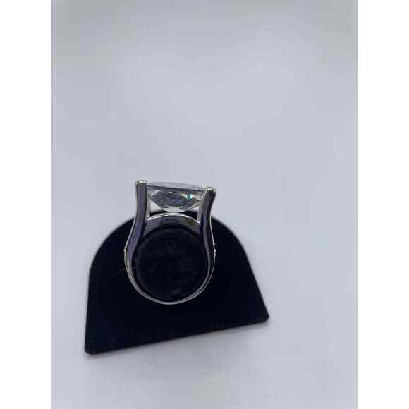 Nolan Miller Crystal Ring Size 7 new with original paperwork - Picture 7 of 16